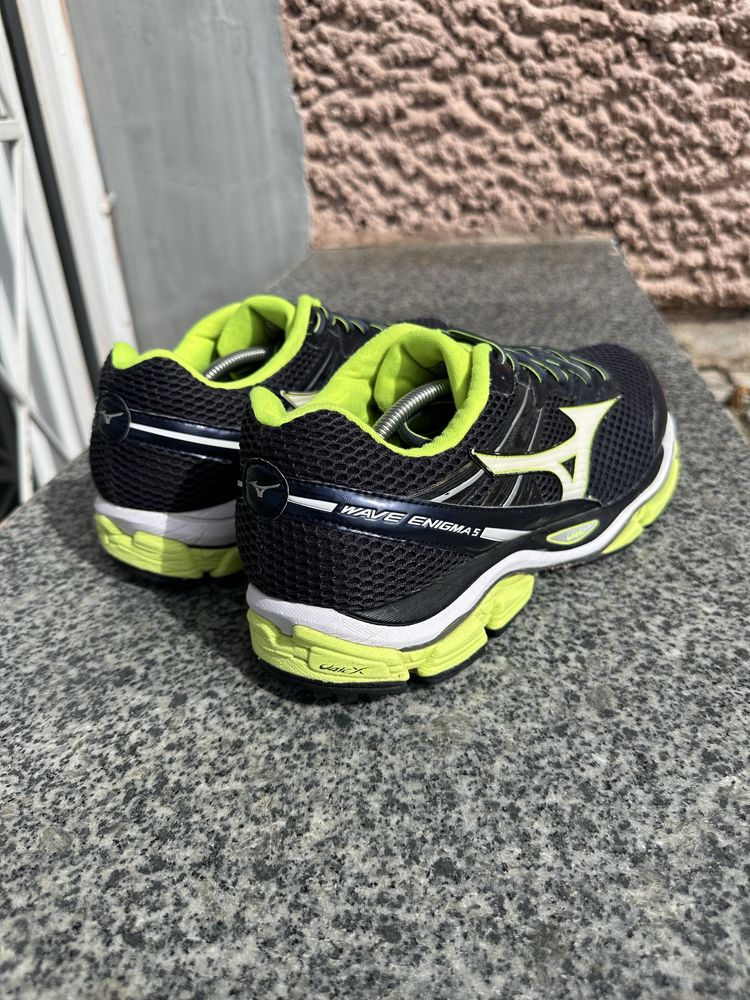 Mizuno Wave Enigma 5 45 размер оригинал кроссовки