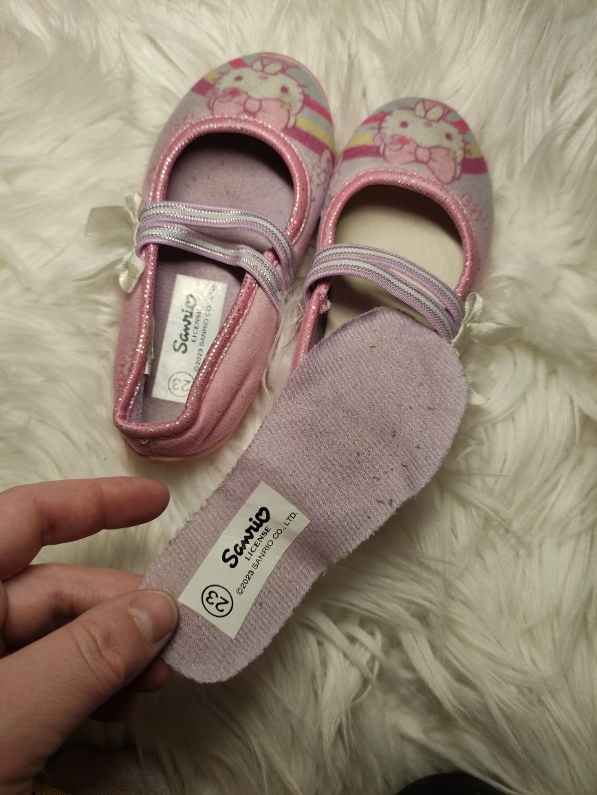 Kapcie Deichmann Hello Kity 23