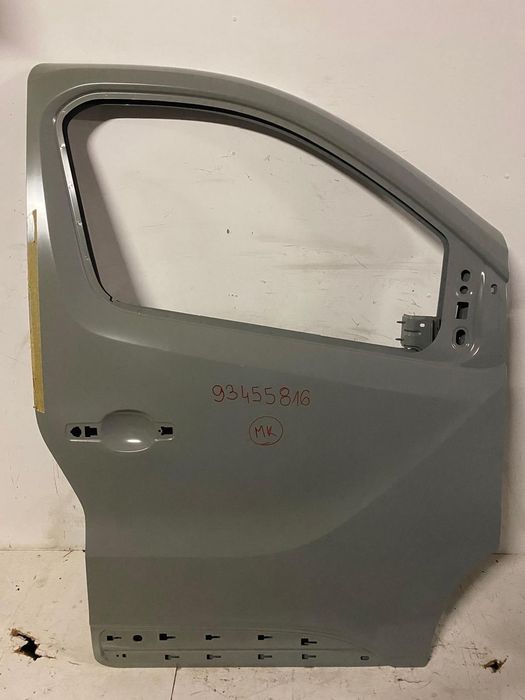 Trafic vivaro talento drzwi prawe przód nowe