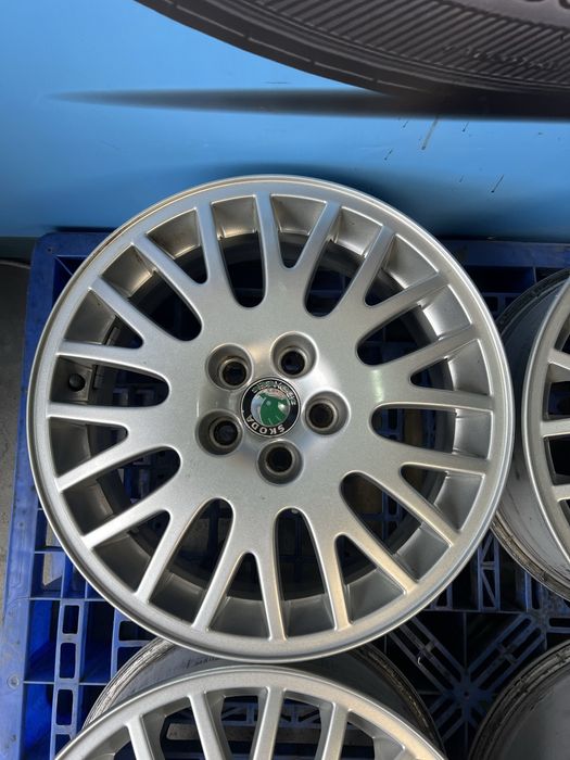 5х100 r16 диски Skoda fabia, VW polo