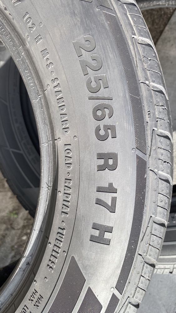 Opony  Continental 225/65R17 SUV