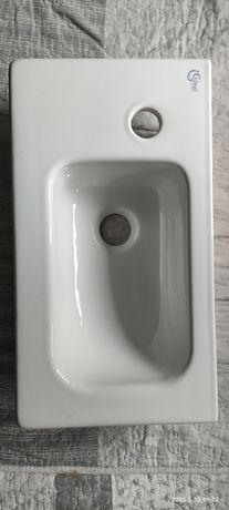 Umywalka ceramiczna Sideal mała, wąska 44 cm x 24 cm Nowa markowa.