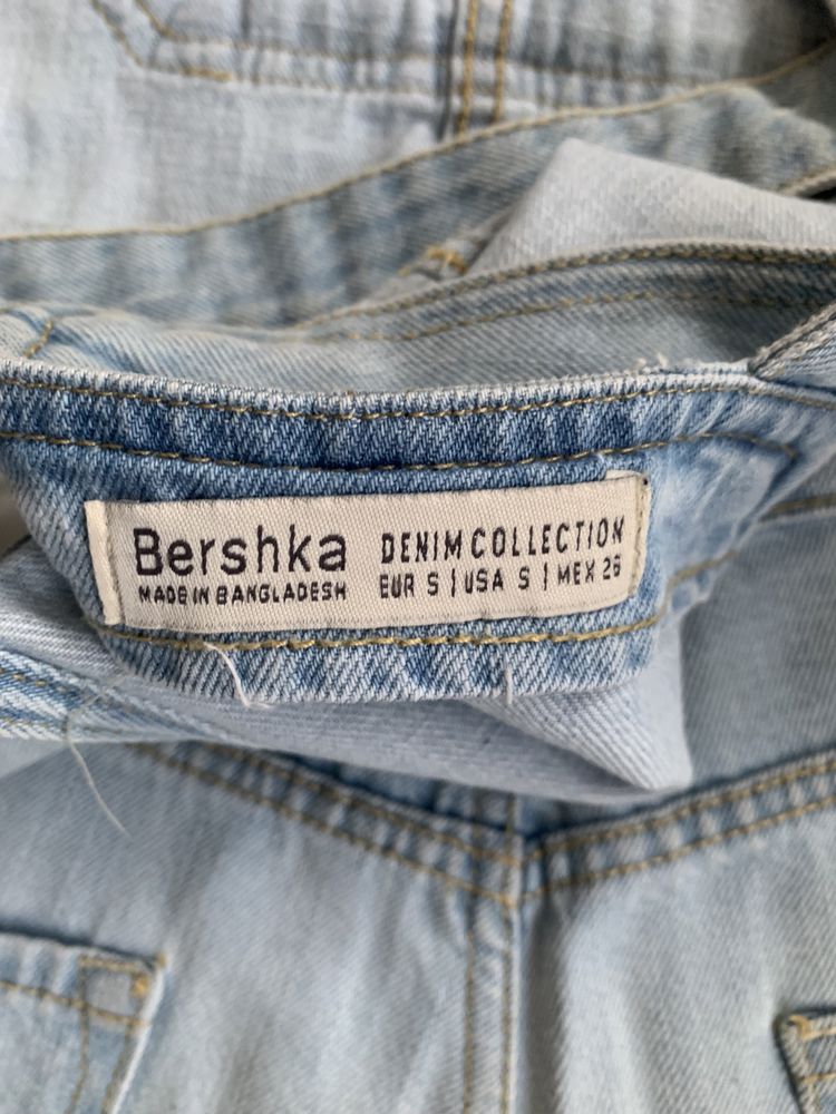 Jardineiras ganga de calções mulher Bershka S/M