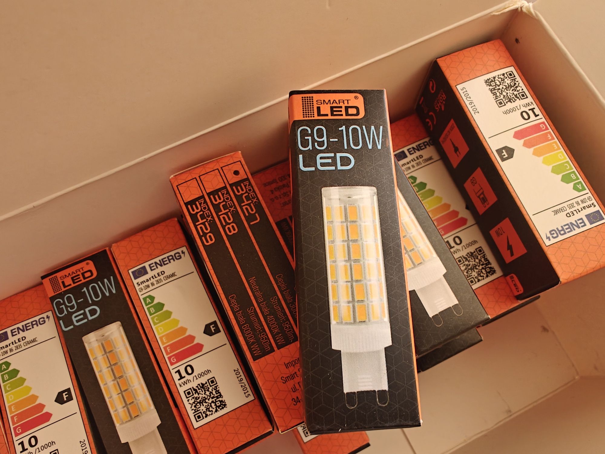 Żarówka G9 LED 10W 900lm biała ciepła 3000K 10W=90W