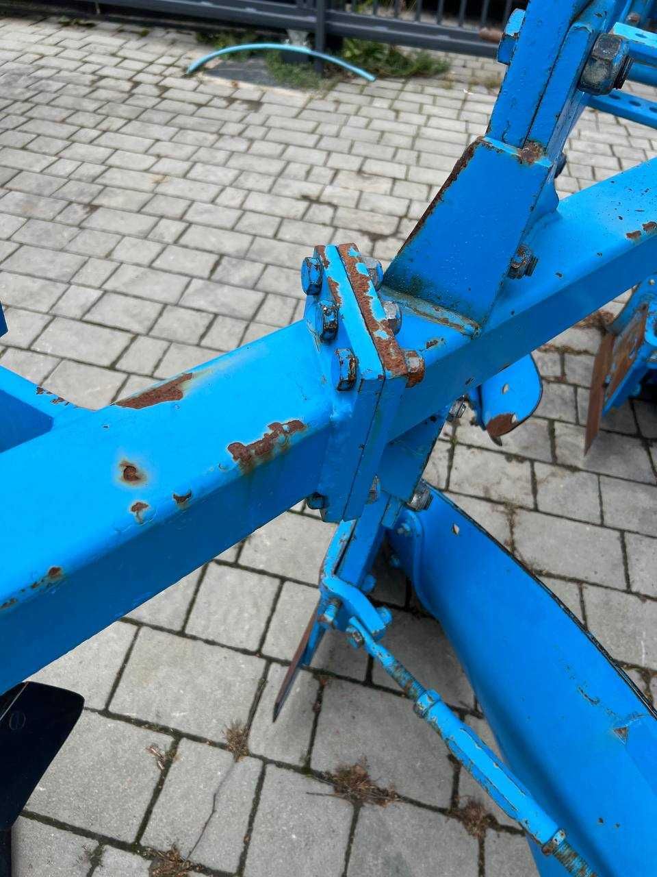 Плуг оборотний Lemken Opal 90 2+1    Kuhn