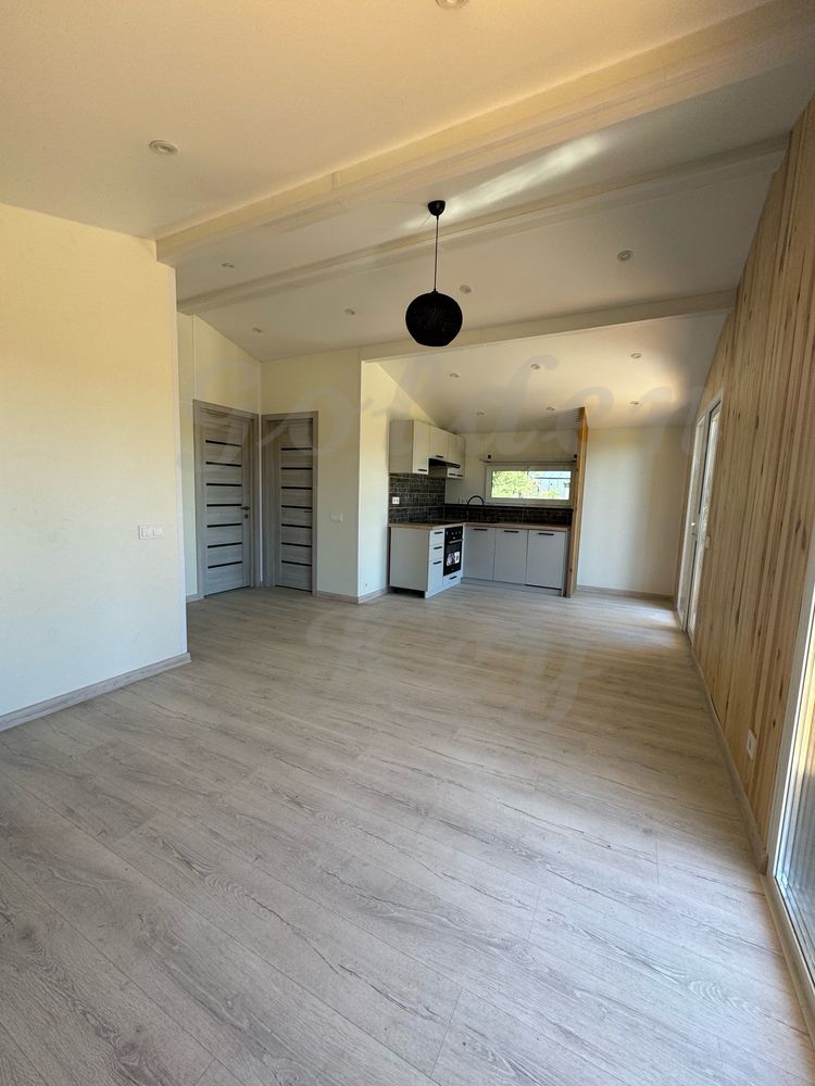 Продам Будинок 70м2, з РЕМОНТОМ, Серед СОСЕН,БіляОзера, 30кмКиїв