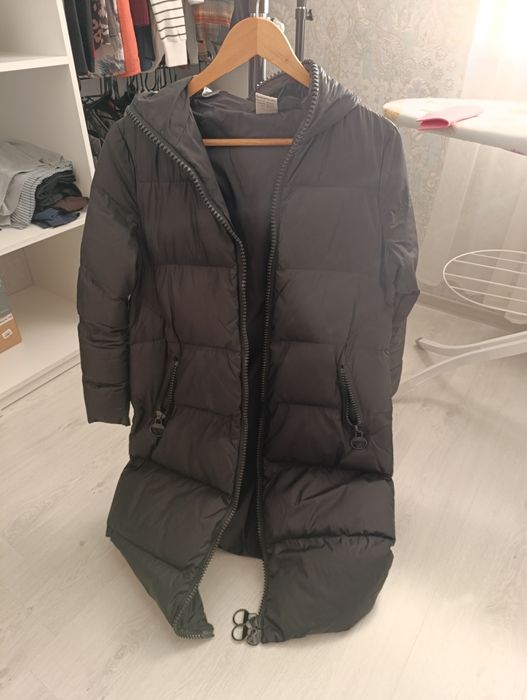 Куртка довга чорна осіння жіноча