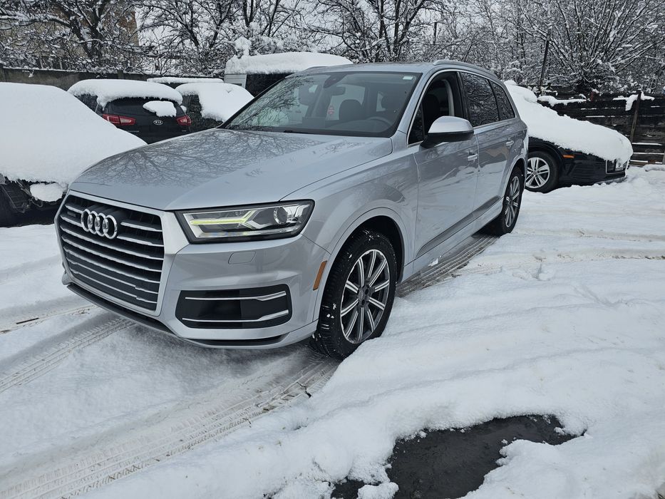 Ауді Q7 Audi  Q7