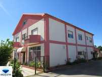 Excelente Residencial com restaurante / café
