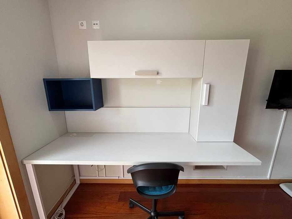 Mobilia de quarto de solteiro completa - Quarto Colorido