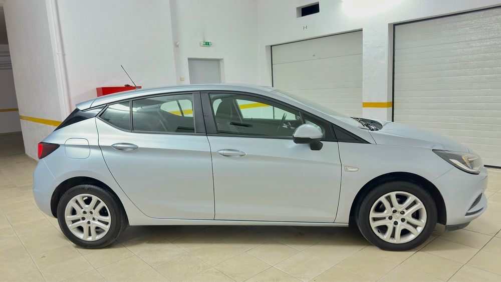 Opel Astra 1.6 CDTi Dynamic