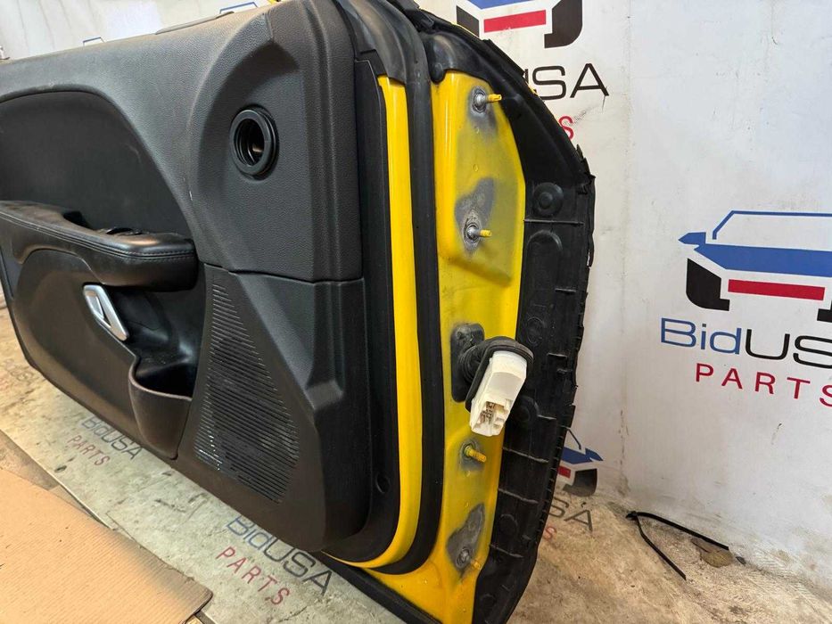 Drzwi Dodge Challenger lift 2015- 3.6L LEWE Kierowcy PY4