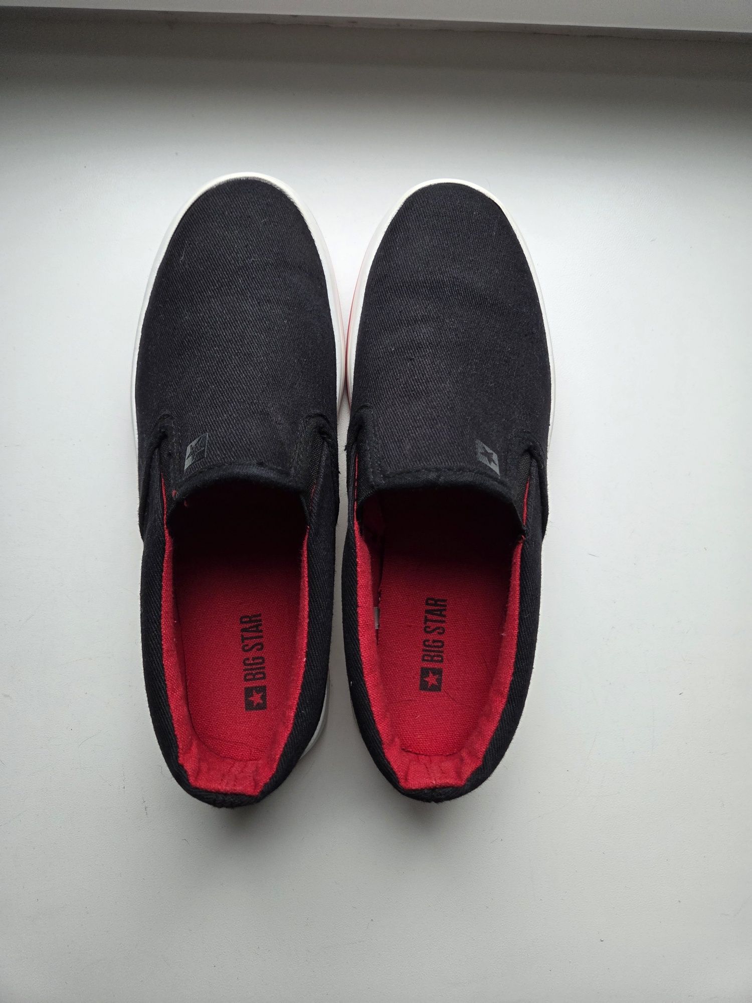 Wsuwane buty chłopięce Big Star r.33