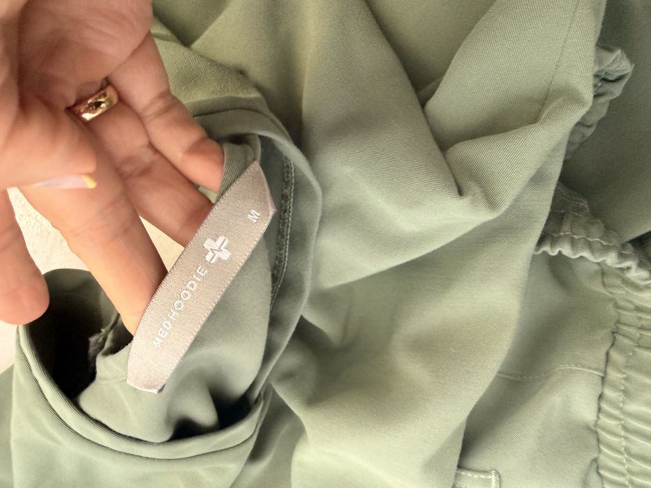 Komplet medhoodie scrubs uniform