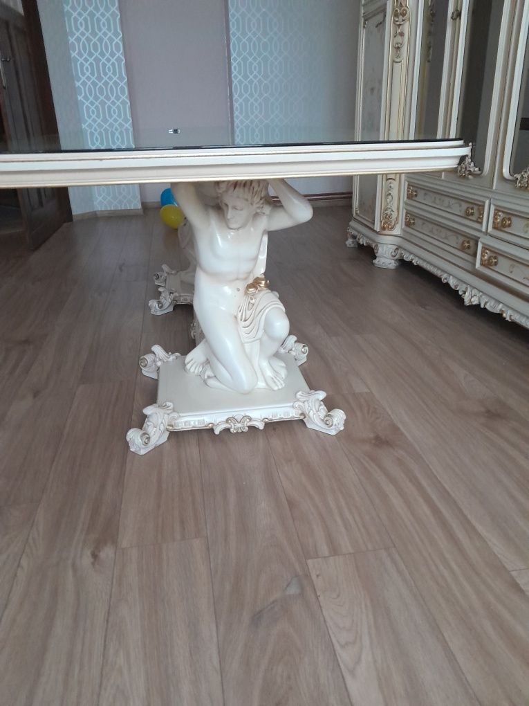 Stół w stylu włoskim SILIK