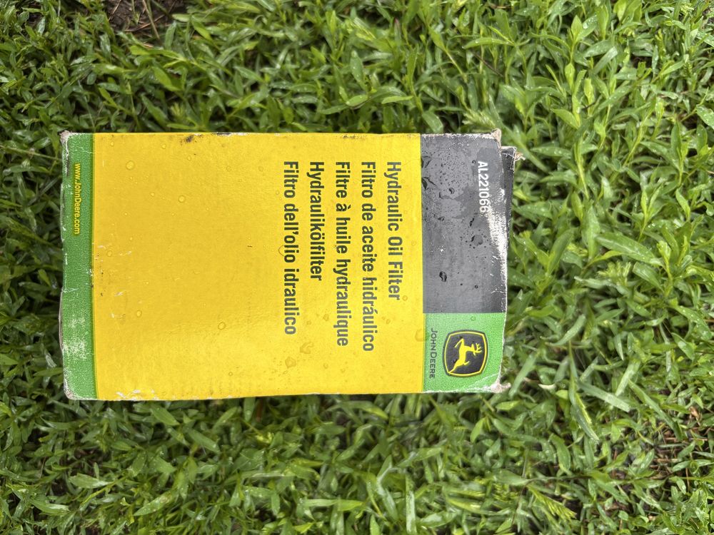 Фильтр масляний JOHN DEERE