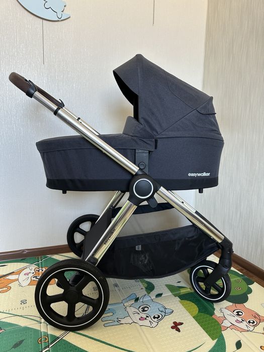 Дитяча коляска Easywalker rudey 2 в 1.
Б/у, у хорошому стані, все прац