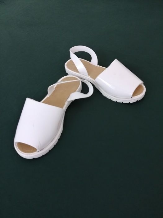 Модные Босоножки сандали сандалии женские пляжные в отличном состоянии