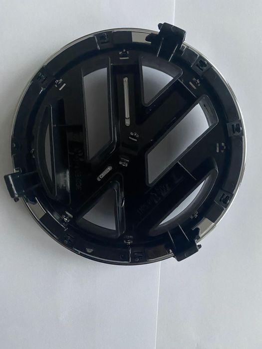Emblemat znaczek Vw Passat B6 CC  GOLF 5 nr katalogowy 3 CO853600