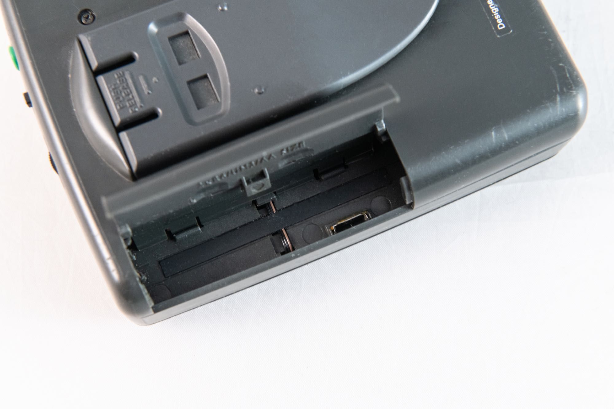 Walkman z radiem Philips AQ 6463 lata 90. vintage + słuchawki