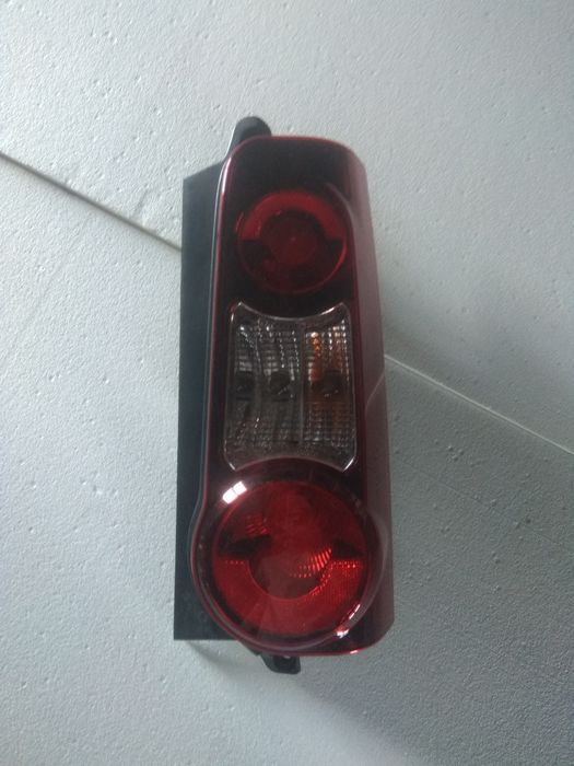 Фара задня права Citroën Berlingo 2013
