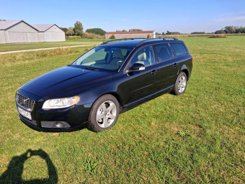 Volvo V70 VOLVO V70 D5 SUMMUM Salon Polska