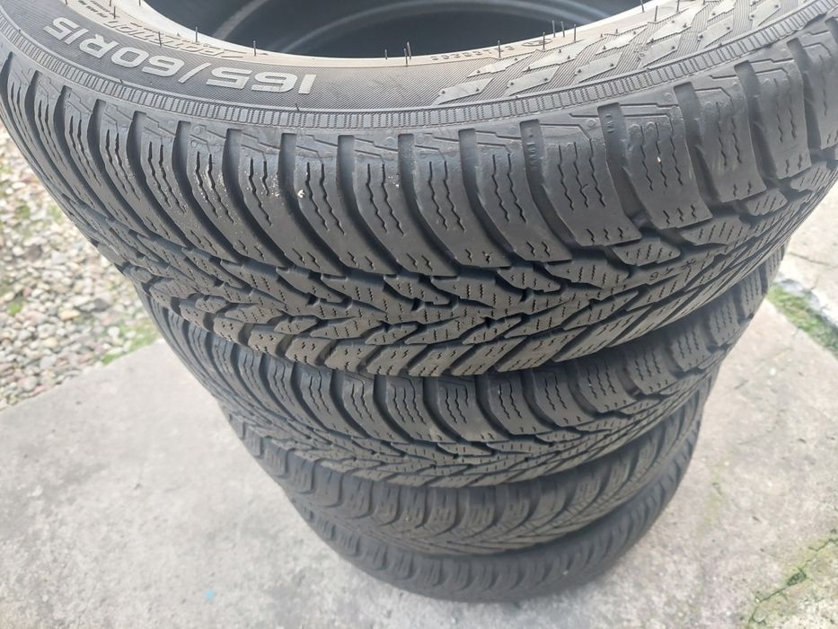 165/60r15 zimowe nokian