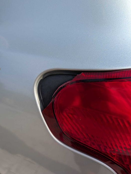 TOYOTA AVENSIS 2.0 T25 KOMBI 2005r. 198 tys.