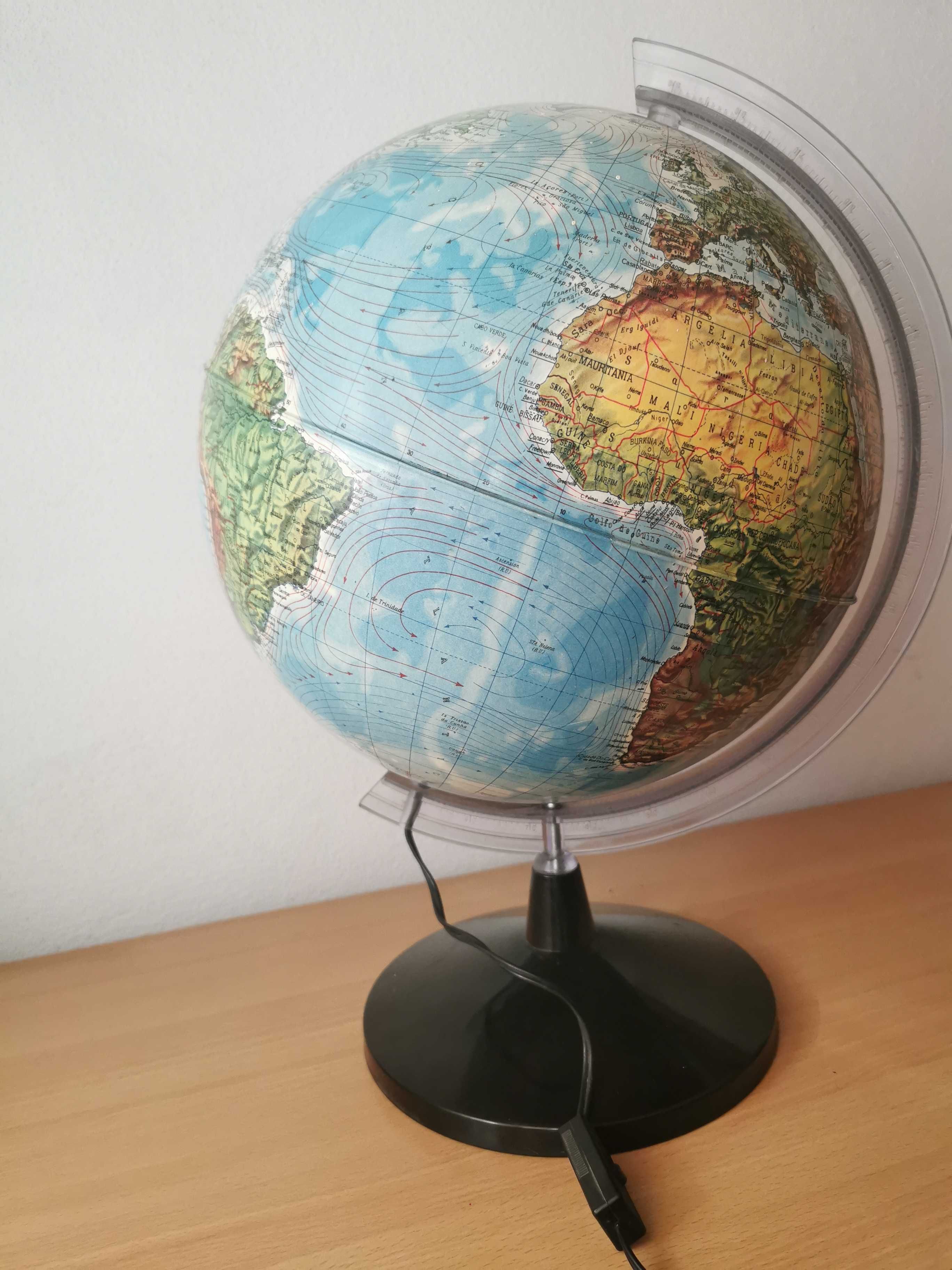 Candeeiro Globo c/Pé em acrílico preto
