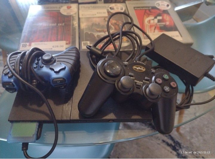 Playstation 2 com jogos