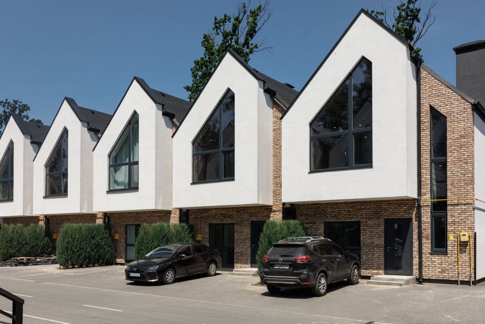 БОКОВИЙ готовий таунхаус в котеджному містечку!