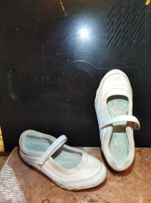 Кросовки женские подростковые