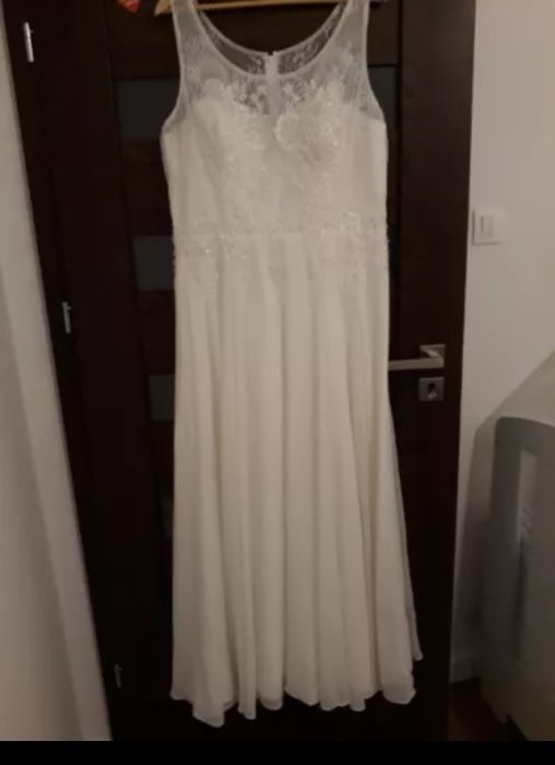 Piękna Suknia ślubna założona jeden raz