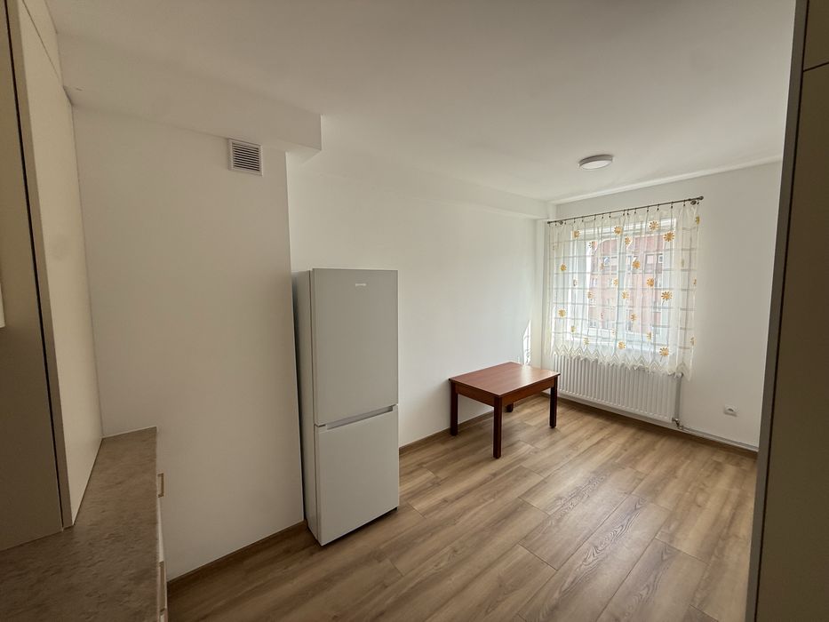 Mieszkanie na wynajem  35 m2, cześciowo umeblowane, Piastowska