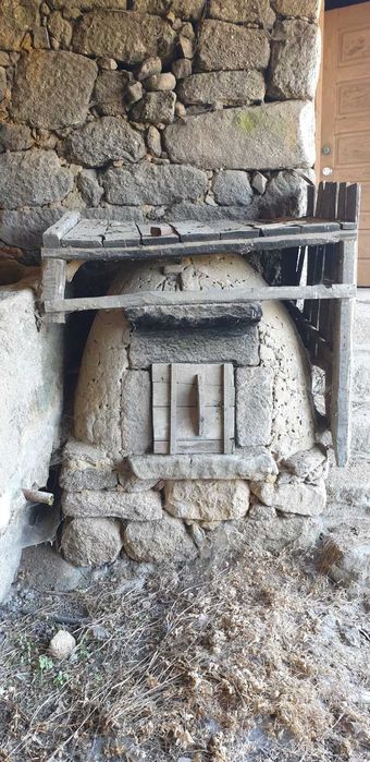 Casa de Habitação, p/ restaurar, Barbadães Baixo, Vila Pouca de Aguiar