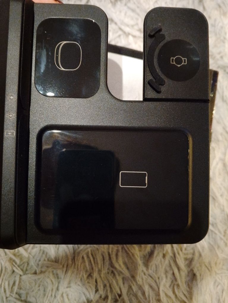 Ładowarka 3w1 typu c. Telefon, zegarek, słuchawki.