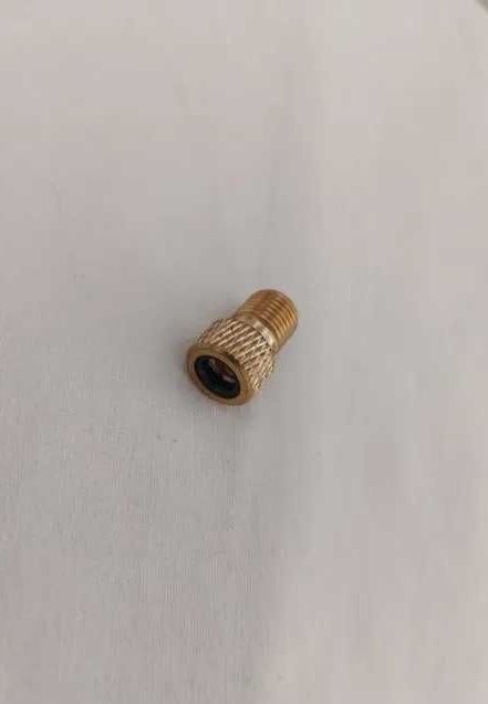 Adapter zaworu rowerowego przejściówka Presta na Schrader dętki pompki
