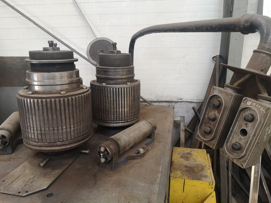 Walce pionowe do walcowania, zwijarka do profili