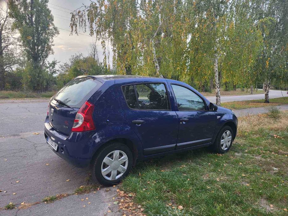 Dacia Sandero (2009)