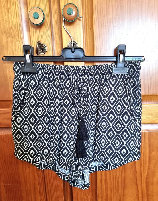 Calções com padrão preto e branco Primark, tamanho 34