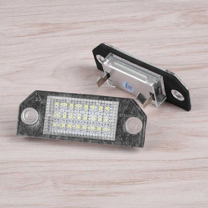 8 conjuntos farolim luz matrícula LED diversas marcas (para despachar)