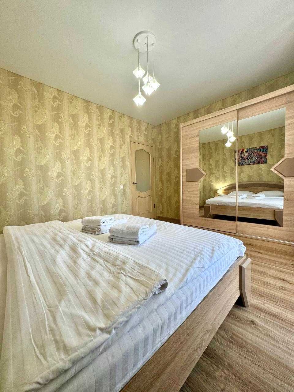 ApartPoltava НОВИЙ буд. центр міста, ПАНОРАМНИЙ БАЛКОН. подобово