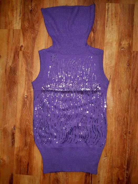 r. 40/L tunika z golfem fioletowa cekiny kamizelka MUST HAVE cekinowa