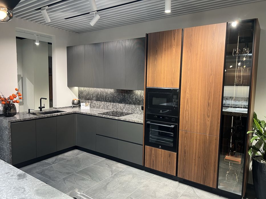 Кухні під замовлення