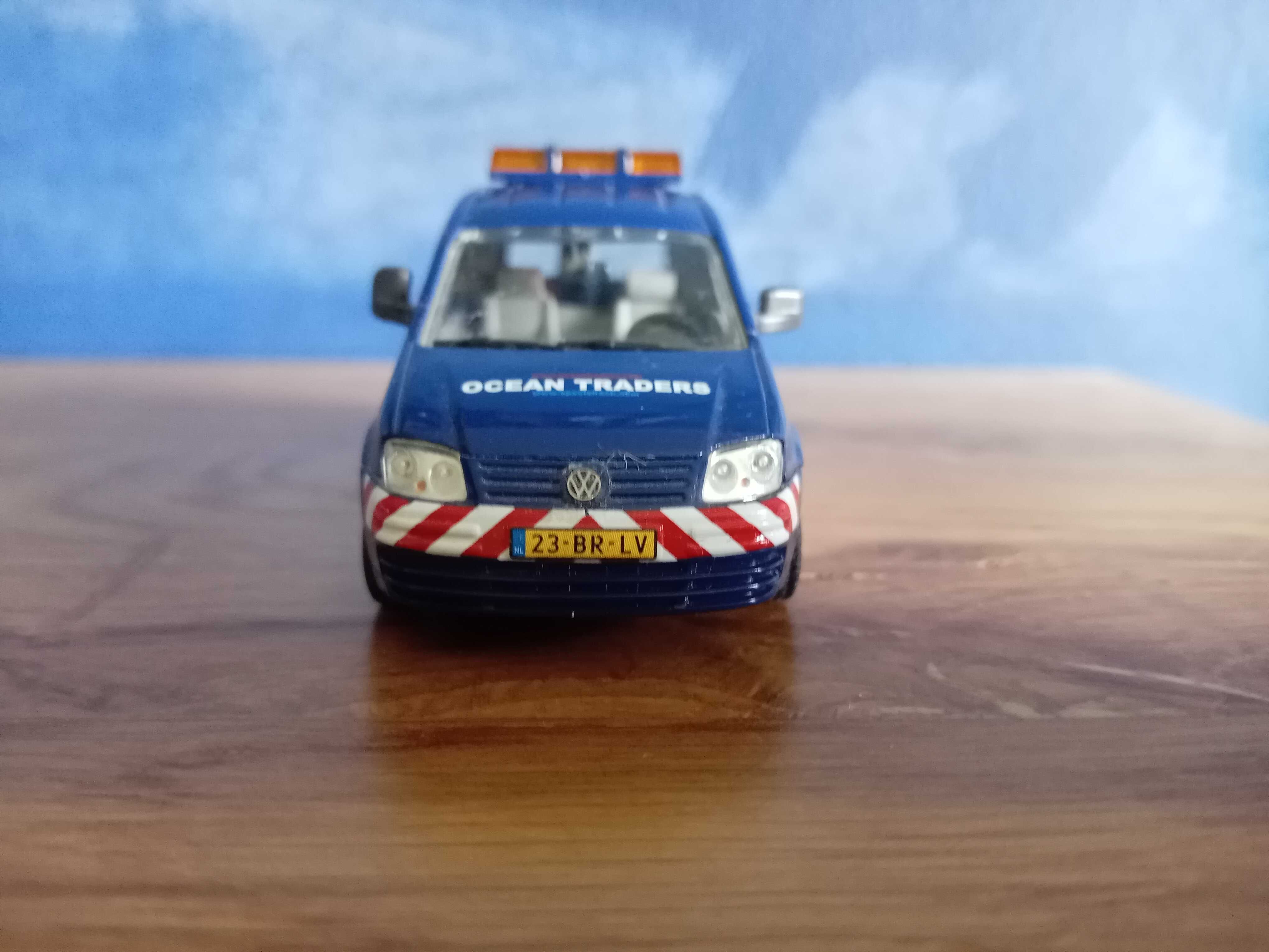 Model WSI 1:50 Ocean Traders Pilot BF-2 - VW Caddy