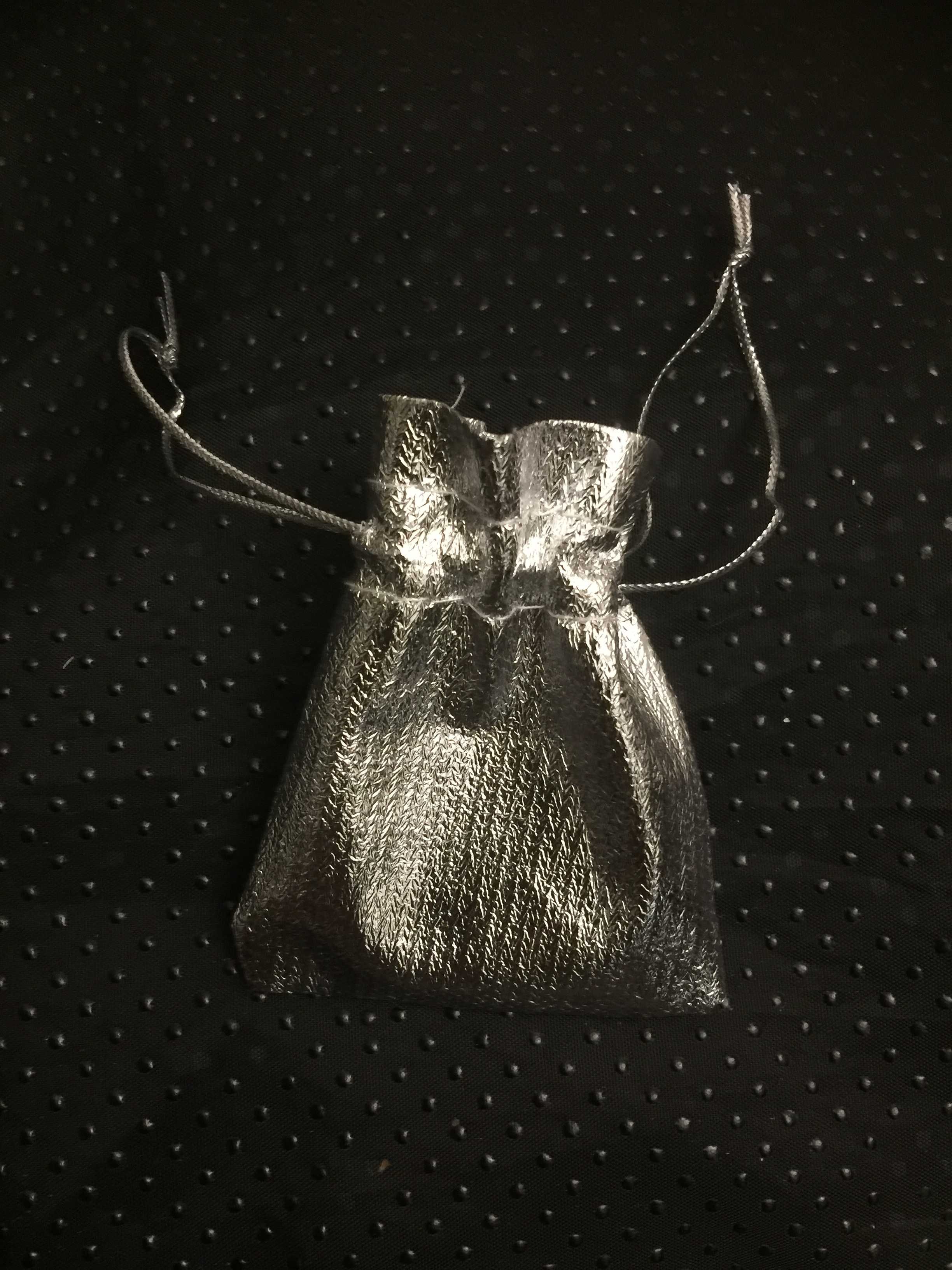 Серебряный браслет ручной работы в подарочной упаковке