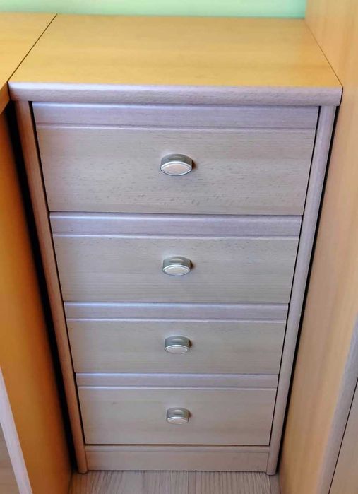 Komplet mebli pokojowych (7 elementów)