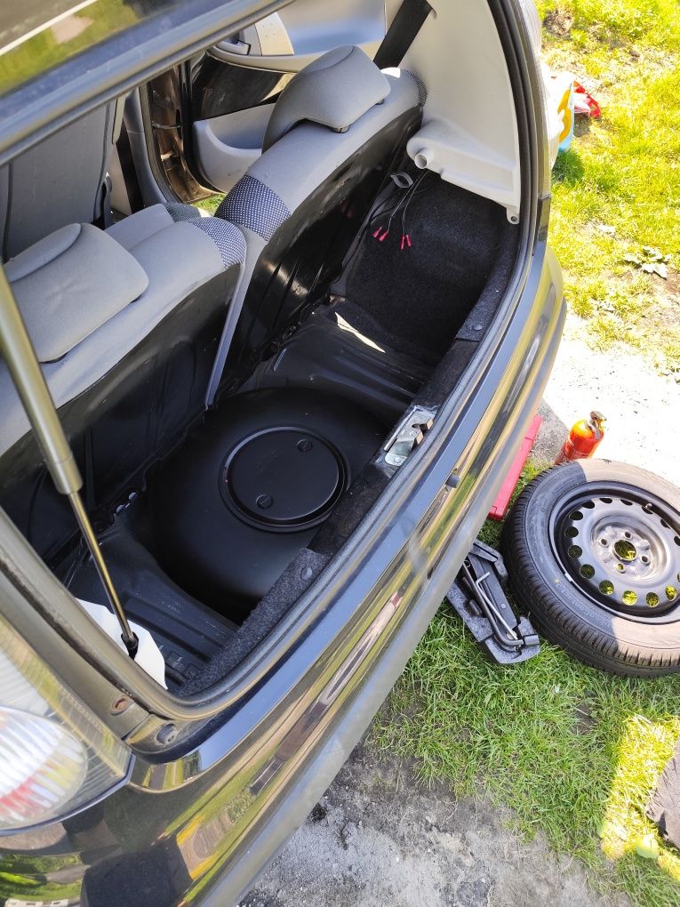 Peugeot 107 uszkodzony