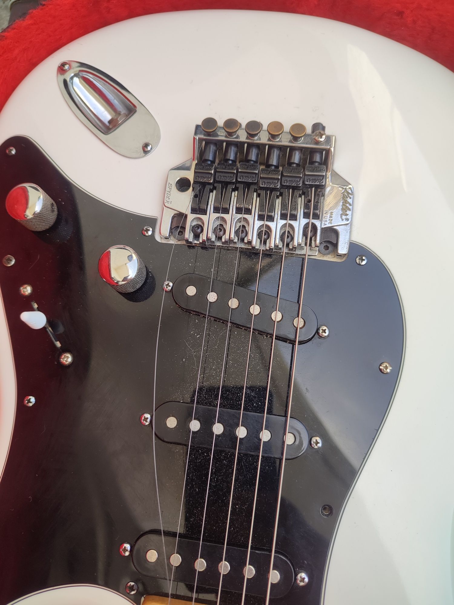 Guitarra Peavey Falcon