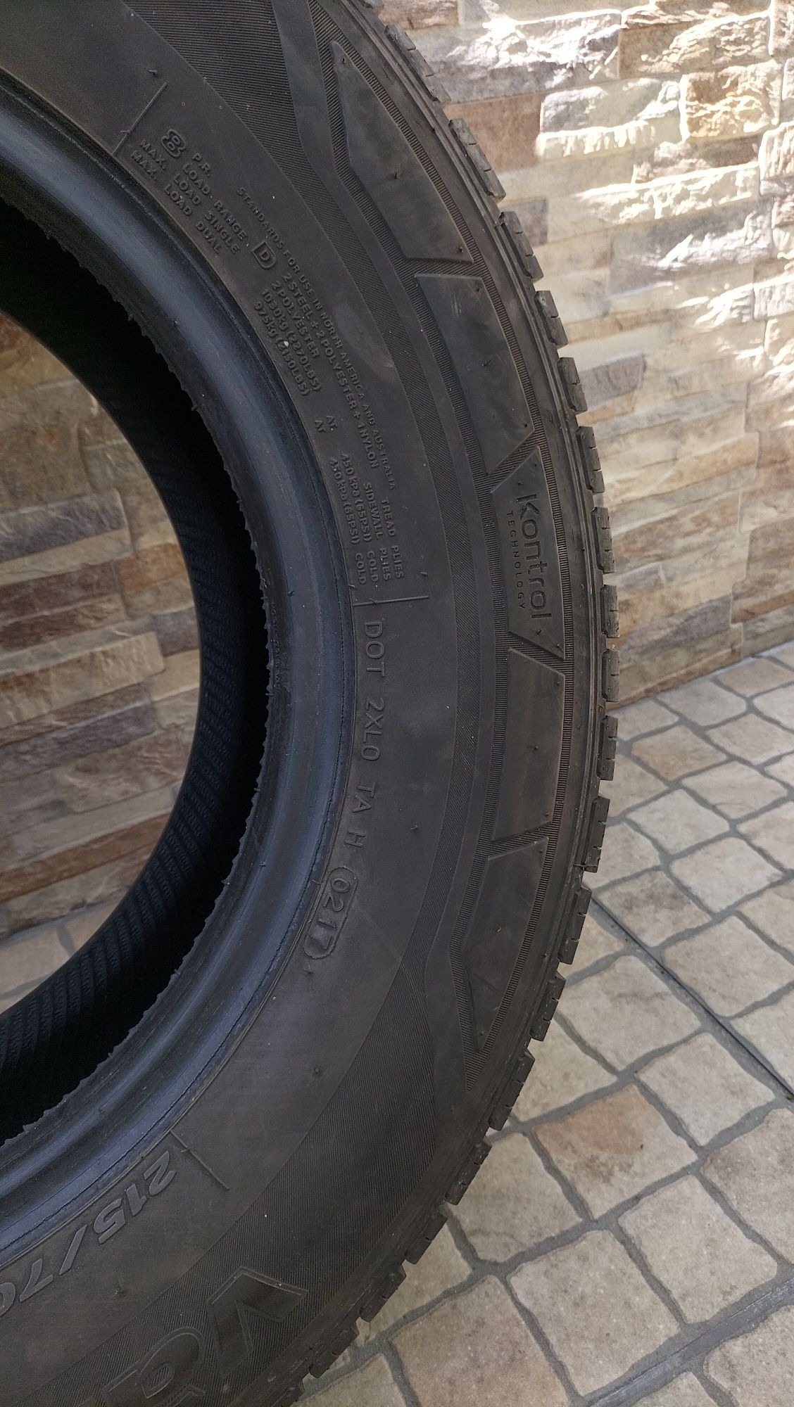 Pneu Hankook Vantra LT 215/70 R15C